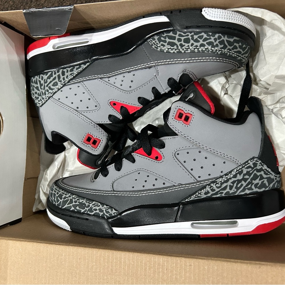 Jordan Son of Low Black and Gray Sneakers